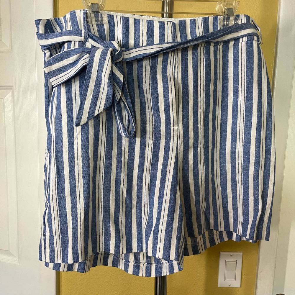 NWT Lane Bryant Shorts with Belt sz 18